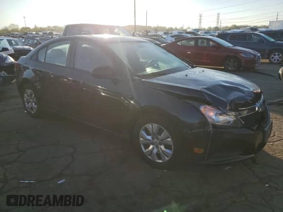2014 Chevrolet Cruze LS с VIN 1G1PA5SG0E7221365, выставлен на аукционе Copart как лот 81903075 с пробегом 128 953 миль миль и Списание • Salvage title. История ставок и продаж доступна на DreamBid. Изображение 4.