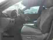 2010 Toyota Camry LE z VIN 4T4BF3EK5AR019237, wystawiony jako Copart lot #86339135 z przebiegiem 273 341 mil mil oraz Czysty tytuł • Clean title. Historia ofert i sprzedaży dostępna na DreamBid. Obrazek 7.