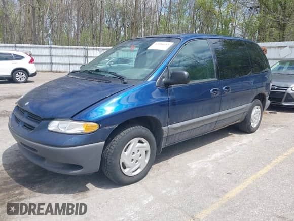 2000 Dodge Caravan SE с VIN 2B4GP45G3YR703761, выставлен на аукционе IAAI как лот 42106115 с пробегом 121 870 миль миль и . История ставок и продаж доступна на DreamBid. Изображение 2.