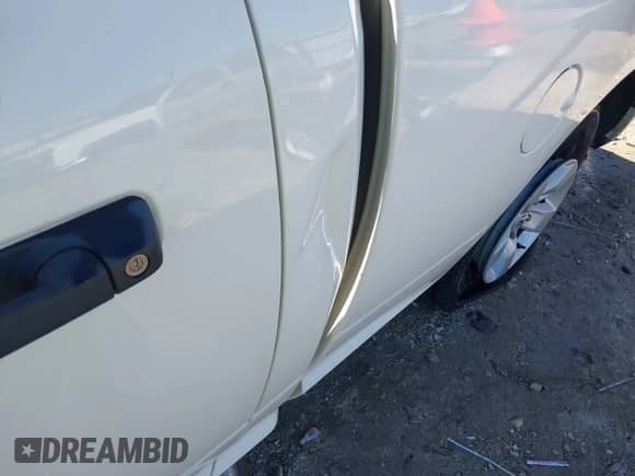 2009 Dodge 1500 ST z VIN 1D3HB16K59J509284, wystawiony jako IAAI lot #41687705 z przebiegiem 150 878 mil mil oraz . Historia ofert i sprzedaży dostępna na DreamBid. Obrazek 12.