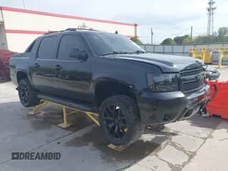 2011 Chevrolet Avalanche LT с VIN 3GNTKFE35BG256847, выставлен на аукционе IAAI как лот 41854804 с пробегом 206 571 миль миль и . История ставок и продаж доступна на DreamBid. Изображение 1.