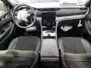 2025 Jeep Grand Cherokee Altitude X z VIN 1C4RJKAGXS8707011, wystawiony jako Copart lot #70891125 z przebiegiem 279 mil mil oraz Szkoda całkowita • Salvage title. Historia ofert i sprzedaży dostępna na DreamBid. Obrazek 8.