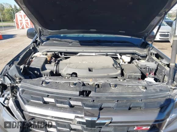 2022 Chevrolet Colorado 4WD Z71 z VIN 1GCGTDEN0N1259641, wystawiony jako IAAI lot #43339003 z przebiegiem 28 294 mil mil oraz . Historia ofert i sprzedaży dostępna na DreamBid. Obrazek 10.