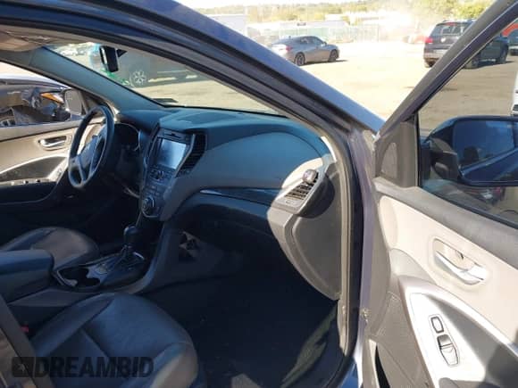 2015 Hyundai Santa Fe с VIN 5XYZWDLA7FG289947, выставлен на аукционе IAAI как лот 43423735 с пробегом 74 597 миль миль и . История ставок и продаж доступна на DreamBid. Изображение 5.