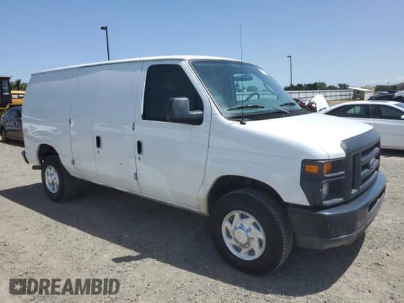 2008 Ford Econoline Cargo Commercial z VIN 1FTSE34L28DA94192, wystawiony jako Copart lot #57336625 z przebiegiem 204 611 mil mil oraz Czysty tytuł • Clean title. Historia ofert i sprzedaży dostępna na DreamBid. Obrazek 4.