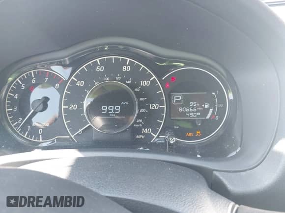 2015 Nissan Note SV z VIN 3N1CE2CP7FL399183, wystawiony jako IAAI lot #42561571 z przebiegiem 80 866 mil mil oraz . Historia ofert i sprzedaży dostępna na DreamBid. Obrazek 7.