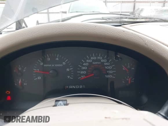 2007 Ford F-150 XLT с VIN 1FTPW02597KB14289, выставлен на аукционе IAAI как лот 42298468 с пробегом 192 939 миль миль и . История ставок и продаж доступна на DreamBid. Изображение 7.