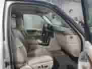 2004 Cadillac Escalade z VIN 1GYEK63N34R167569, wystawiony jako IAAI lot #43490315 z przebiegiem Nie podano mil oraz . Historia ofert i sprzedaży dostępna na DreamBid. Obrazek 5.