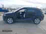 2020 Jeep Compass Latitude z VIN 3C4NJCBB7LT162363, wystawiony jako IAAI lot #41253878 z przebiegiem 68 313 mil mil oraz . Historia ofert i sprzedaży dostępna na DreamBid. Obrazek 13.