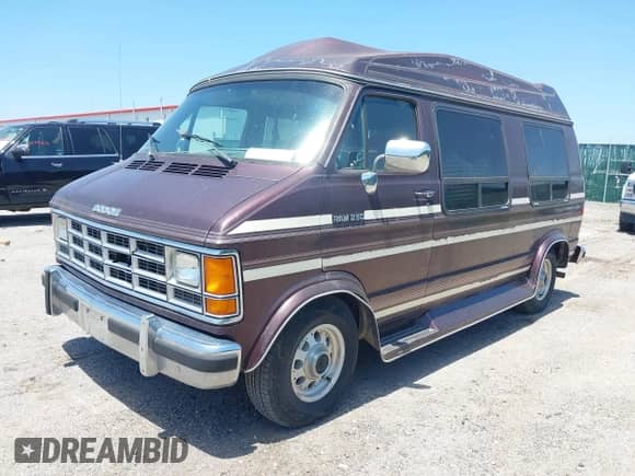 1993 Dodge Cargo with VIN 2B6HB21Y3PK528867, listed as a IAAI auction lot 42560916 with 143,090 mi miles and . Bid and sale history available at DreamBid. Image 17.