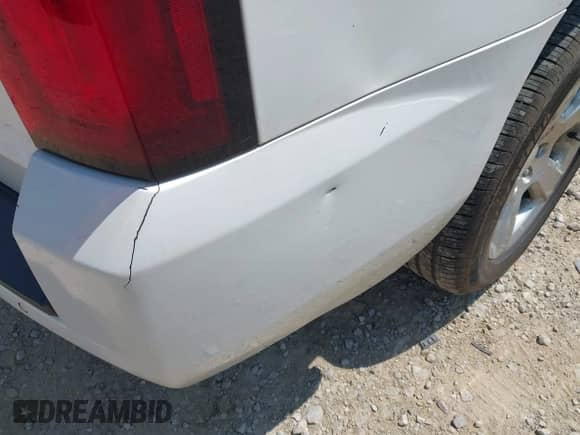 2017 Chevrolet Tahoe LS с VIN 1GNSKAKCXHR267368, выставлен на аукционе IAAI как лот 42826171 с пробегом 262 362 миль миль и . История ставок и продаж доступна на DreamBid. Изображение 19.