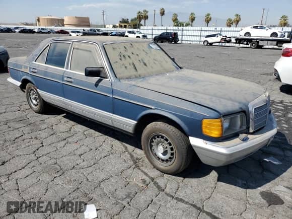 1984 Mercedes-Benz 300 SD с VIN WDBCB20A0EA023127, выставлен на аукционе Copart как лот 72327594 с пробегом 257 727 миль миль и Списание • Salvage title. История ставок и продаж доступна на DreamBid. Изображение 4.