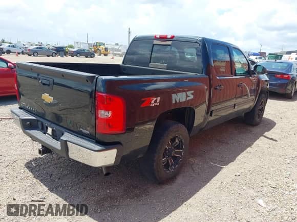 2013 Chevrolet Silverado 1500 LT with VIN 3GCPKSE75DG368315, listed as a IAAI auction lot 43079096 with 206,639 mi miles and . Bid and sale history available at DreamBid. Image 4.
