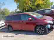 2018 Toyota Sienna LE z VIN 5TDJZ3DC9JS202902, wystawiony jako IAAI lot #43373131 z przebiegiem 145 490 mil mil oraz . Historia ofert i sprzedaży dostępna na DreamBid. Obrazek 13.