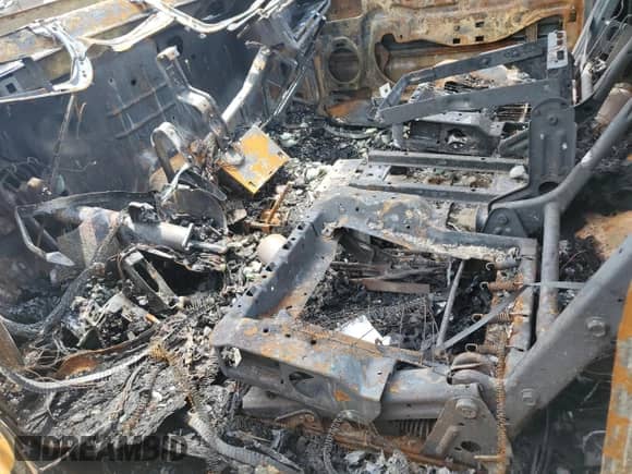 2006 Chevrolet Silverado 1500 Work Truck с VIN 3GCEK14V46G184021, выставлен на аукционе Copart как лот 65233325 с пробегом Не указан миль и На запчасти • Non repairable. История ставок и продаж доступна на DreamBid. Изображение 7.