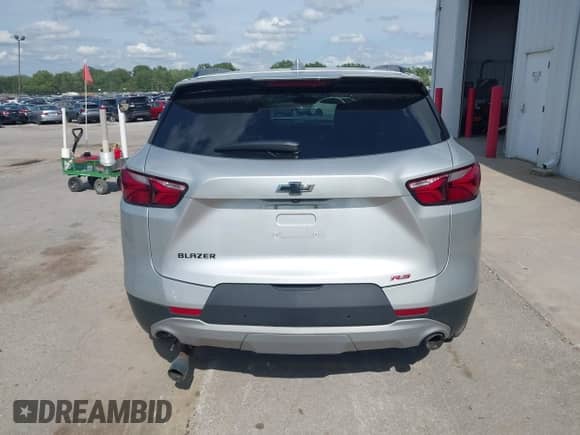 2019 Chevrolet Blazer with VIN 3GNKBBRA4KS648504, listed as a IAAI auction lot 42620232 with 50,456 mi miles and . Bid and sale history available at DreamBid. Image 16.