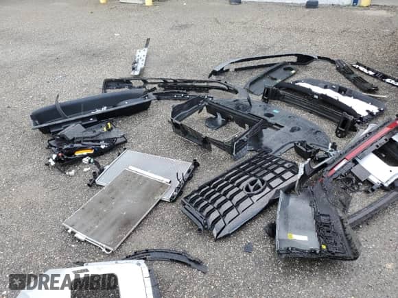 2023 Hyundai Palisade Limited with VIN KM8R54GE6PU526925, listed as a Copart auction lot 70000015 with 22,004 mi miles and Salvage title. Bid and sale history available at DreamBid. Image 13.