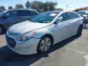 2014 Hyundai Sonata z VIN KMHEC4A42EA107277, wystawiony jako IAAI lot #42859723 z przebiegiem 153 125 mil mil oraz . Historia ofert i sprzedaży dostępna na DreamBid. Obrazek 2.