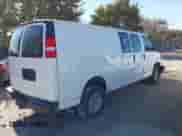 2023 Chevrolet Express Cargo z VIN 1GCWGBFP1P1119444, wystawiony jako IAAI lot #41401290 z przebiegiem 48 653 mil mil oraz . Historia ofert i sprzedaży dostępna na DreamBid. Obrazek 4.