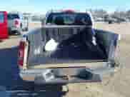 2005 Chevrolet Colorado LS Z85 z VIN 1GCCS196258218499, wystawiony jako IAAI lot #41237382 z przebiegiem 124 386 mil mil oraz . Historia ofert i sprzedaży dostępna na DreamBid. Obrazek 17.