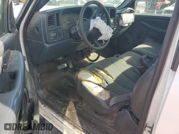 2002 Chevrolet Silverado 2500 с VIN 1GCGC24U62Z291665, выставлен на аукционе Copart как лот 49931485 с пробегом Не указан миль и Списание • Salvage title. История ставок и продаж доступна на DreamBid. Изображение 8.