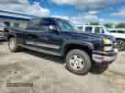 2006 Chevrolet Silverado 1500 LT3 z VIN 1GCEK19Z26Z291595, wystawiony jako Copart lot #70046865 z przebiegiem 192 625 mil mil oraz Czysty tytuł • Clean title. Historia ofert i sprzedaży dostępna na DreamBid. Obrazek 4.