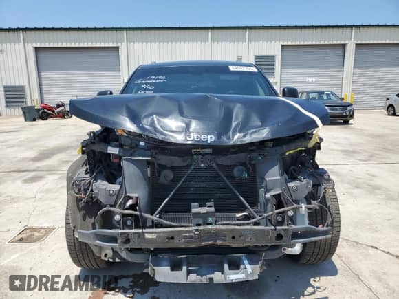 2014 Jeep Grand Cherokee Laredo with VIN 1C4RJEAG2EC157757, listed as a Copart auction lot 62027155 with 175,546 mi miles and Salvage title. Bid and sale history available at DreamBid. Image 5.