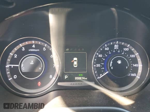 2015 Hyundai Azera с VIN KMHFG4JG2FA439112, выставлен на аукционе Copart как лот 49591785 с пробегом 200 674 миль миль и Списание • Salvage title. История ставок и продаж доступна на DreamBid. Изображение 9.