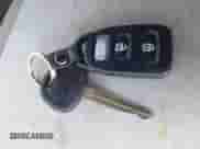 2009 Hyundai Elantra GLS z VIN KMHDU46D29U678662, wystawiony jako IAAI lot #43174076 z przebiegiem 103 833 mil mil oraz . Historia ofert i sprzedaży dostępna na DreamBid. Obrazek 11.