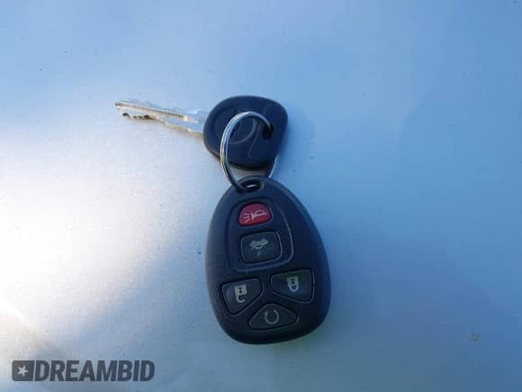 2013 Chevrolet Impala LT z VIN 2G1WB5E32D1173137, wystawiony jako IAAI lot #43435452 z przebiegiem 42 297 mil mil oraz . Historia ofert i sprzedaży dostępna na DreamBid. Obrazek 11.