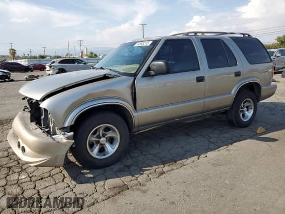 2000 Chevrolet Blazer LT с VIN 1GNCS13W3Y2339906, выставлен на аукционе Copart как лот 54995215 с пробегом 144 114 миль миль и Списание • Salvage title. История ставок и продаж доступна на DreamBid. Изображение 1.