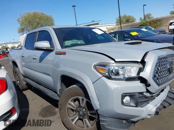 2019 Toyota Tacoma SR5 с VIN 3TMAZ5CN7KM086311, выставлен на аукционе IAAI как лот 43131255 с пробегом 33 027 миль миль и . История ставок и продаж доступна на DreamBid. Изображение 13.