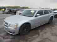 2008 Dodge Magnum SXT with VIN 2D4FV37V48H242864, listed as a IAAI auction lot 41988484 with 197,961 mi miles and . Bid and sale history available at DreamBid. Image 2.