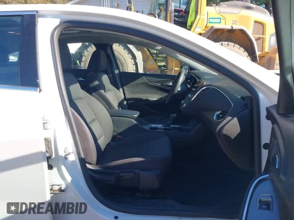 2019 Chevrolet Malibu LT с VIN 1G1ZD5ST1KF203987, выставлен на аукционе IAAI как лот 43331004 с пробегом 110 875 миль миль и . История ставок и продаж доступна на DreamBid. Изображение 5.