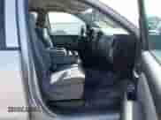 2017 Chevrolet Silverado 1500 Custom с VIN 1GCRCPEH6HZ367918, выставлен на аукционе IAAI как лот 42257373 с пробегом 117 010 миль миль и . История ставок и продаж доступна на DreamBid. Изображение 5.