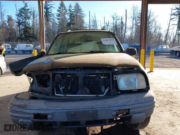 1999 Chevrolet Tracker с VIN 2CNBJ13CXX6912973, выставлен на аукционе IAAI как лот 41561979 с пробегом Не указан миль и . История ставок и продаж доступна на DreamBid. Изображение 12.