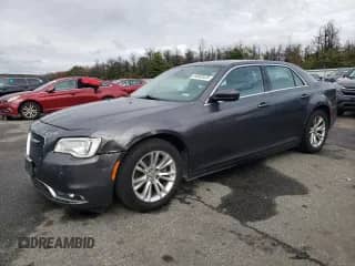 2016 Chrysler 300 Anniversary Edition с VIN 2C3CCAAG7GH244020, выставлен на аукционе Copart как лот 84069525 с пробегом 164 708 миль миль и Списание • Salvage title. История ставок и продаж доступна на DreamBid. Изображение 1.