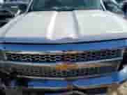 2019 Chevrolet Silverado 2500HD Work Truck z VIN 1GC1KREG7KF215142, wystawiony jako Copart lot #47896565 z przebiegiem Nie podano mil oraz Nie do naprawy • Non repairable. Historia ofert i sprzedaży dostępna na DreamBid. Obrazek 12.