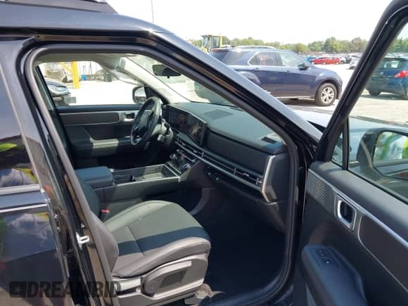 2024 Hyundai Santa Fe SEL with VIN 5NMP2DGL0RH018401, listed as a IAAI auction lot 42783524 with 15,814 mi miles and . Bid and sale history available at DreamBid. Image 5.