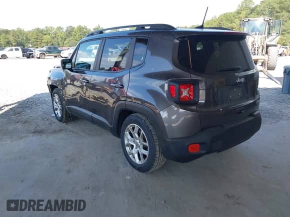 2018 Jeep Renegade Latitude with VIN ZACCJABB8JPH27476, listed as a IAAI auction lot 43292398 with 124,850 mi miles and . Bid and sale history available at DreamBid. Image 3.