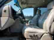 2003 Chevrolet Suburban Z71 z VIN 3GNFK16Z93G213326, wystawiony jako Copart lot #59836214 z przebiegiem 347 730 mil mil oraz Szkoda całkowita • Salvage title. Historia ofert i sprzedaży dostępna na DreamBid. Obrazek 7.