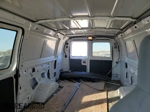 2011 Ford Econoline Cargo Commercial с VIN 1FTSS3ELXBDA28293, выставлен на аукционе Copart как лот 76384384 с пробегом 199 792 миль миль и Списание • Salvage title. История ставок и продаж доступна на DreamBid. Изображение 10.