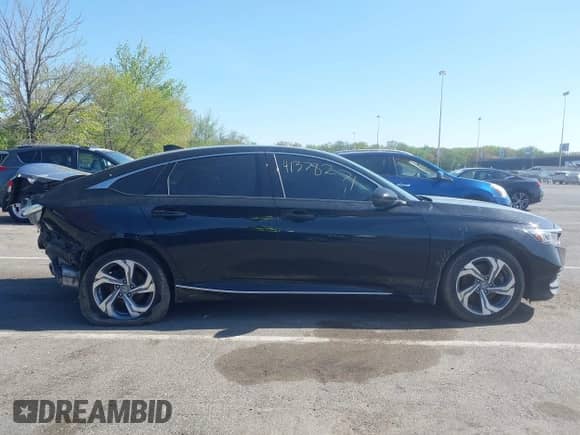 2020 Honda Accord EX-L с VIN 1HGCV2F57LA004141, выставлен на аукционе IAAI как лот 42136007 с пробегом 105 352 миль миль и . История ставок и продаж доступна на DreamBid. Изображение 13.