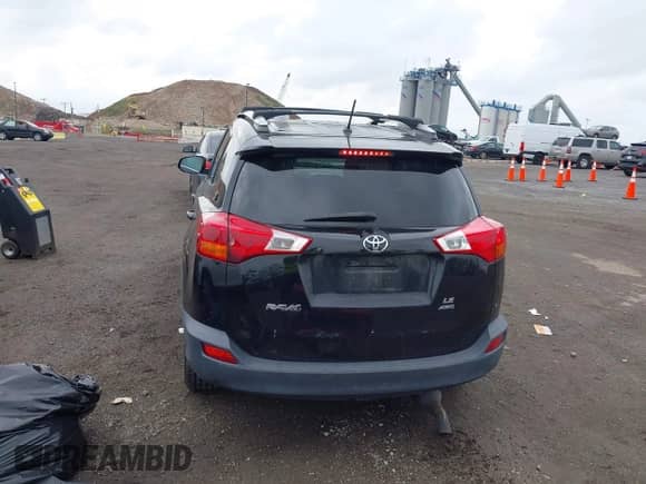 2015 Toyota RAV4 LE с VIN 2T3BFREV9FW349629, выставлен на аукционе IAAI как лот 43296201 с пробегом 114 883 миль миль и . История ставок и продаж доступна на DreamBid. Изображение 17.