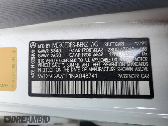 1992 Mercedes-Benz 500 с VIN WDBGA51E1NA048741, выставлен на аукционе Copart как лот 85514514 с пробегом 145 361 миль миль и Чистый • Clean title. История ставок и продаж доступна на DreamBid. Изображение 13.