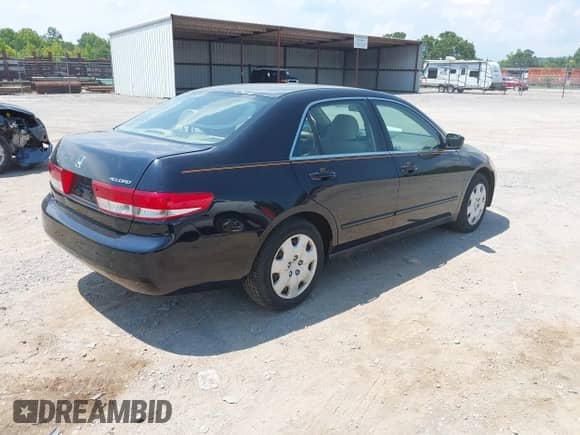 2003 Honda Accord LX z VIN 1HGCM66393A095700, wystawiony jako IAAI lot #42668526 z przebiegiem 161 093 mil mil oraz . Historia ofert i sprzedaży dostępna na DreamBid. Obrazek 4.
