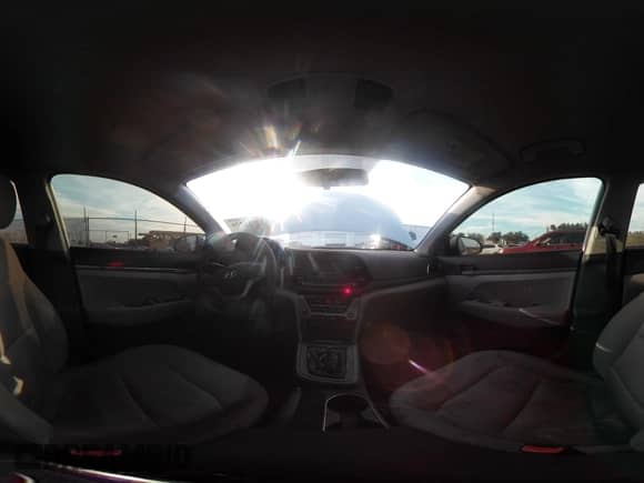 2017 Hyundai Elantra SE с VIN 5NPD74LF1HH105200, выставлен на аукционе IAAI как лот 42715226 с пробегом 81 308 миль миль и . История ставок и продаж доступна на DreamBid. Изображение 18.