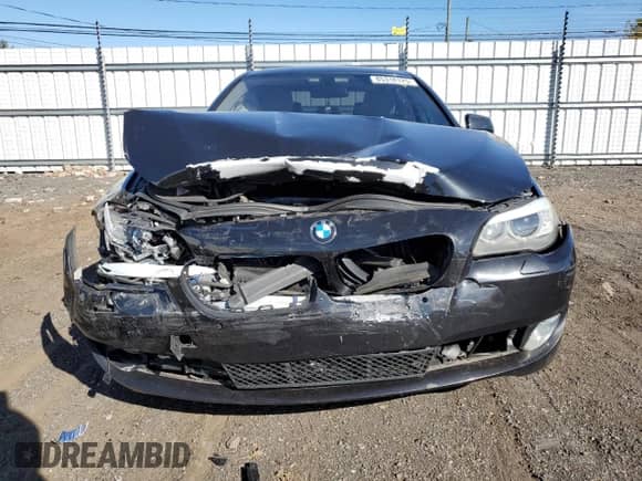 2012 BMW 5 Series 528i xDrive с VIN WBAXH5C56CDW02102, выставлен на аукционе Copart как лот 85318125 с пробегом 145 779 миль миль и Списание • Salvage title. История ставок и продаж доступна на DreamBid. Изображение 5.