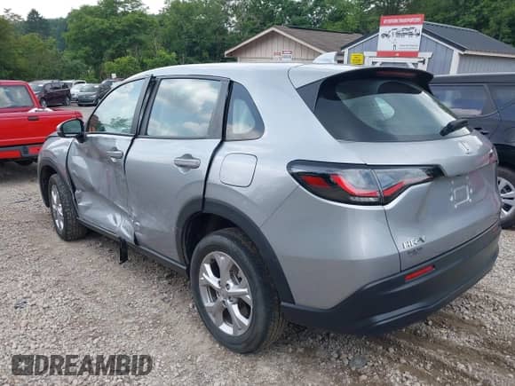 2023 Honda HR-V LX with VIN 3CZRZ2H32PM738004, listed as a IAAI auction lot 42693121 with Not provided miles and . Bid and sale history available at DreamBid. Image 3.