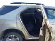 2013 Chevrolet Equinox LT z VIN 2GNFLEEKXD6149044, wystawiony jako IAAI lot #43406876 z przebiegiem 70 156 mil mil oraz . Historia ofert i sprzedaży dostępna na DreamBid. Obrazek 8.